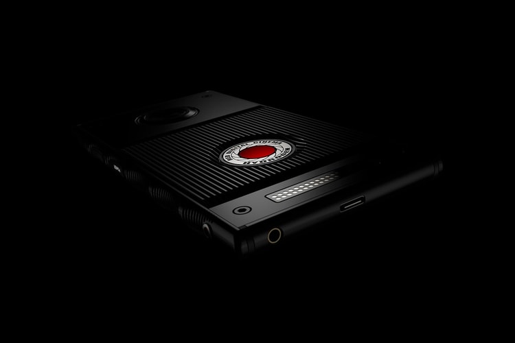 RED Confirms Hydrogen One Carriers