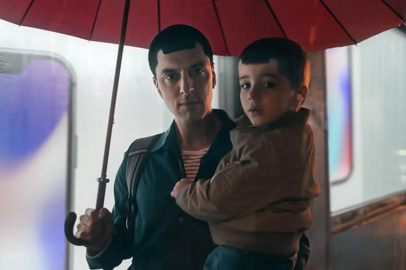 Samsung Pokes Fun at Apple Again in New Ad