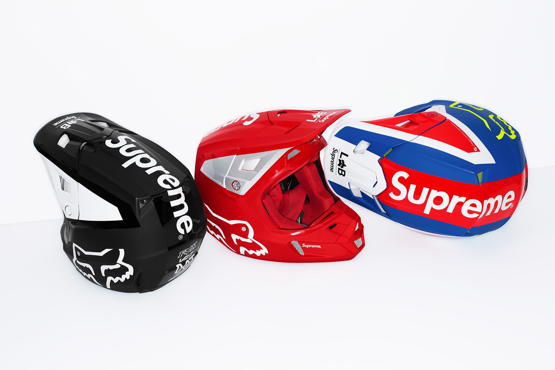 Supreme x Fox Racing V2 Helmet Group