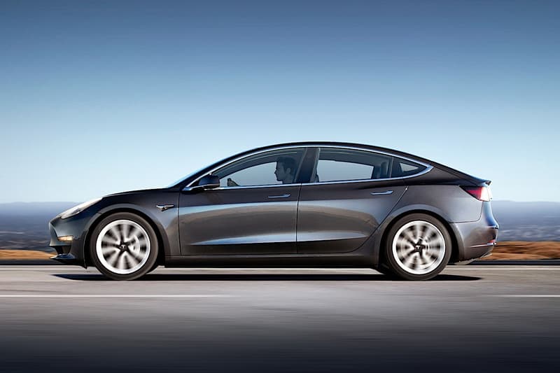 Tesla Model 3 Consumer Reports Recommendation not review 2018 braking negative elon musk respond complaint problem flaw