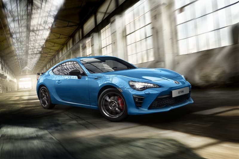 Toyota New GT86 Club Series Blue Edition