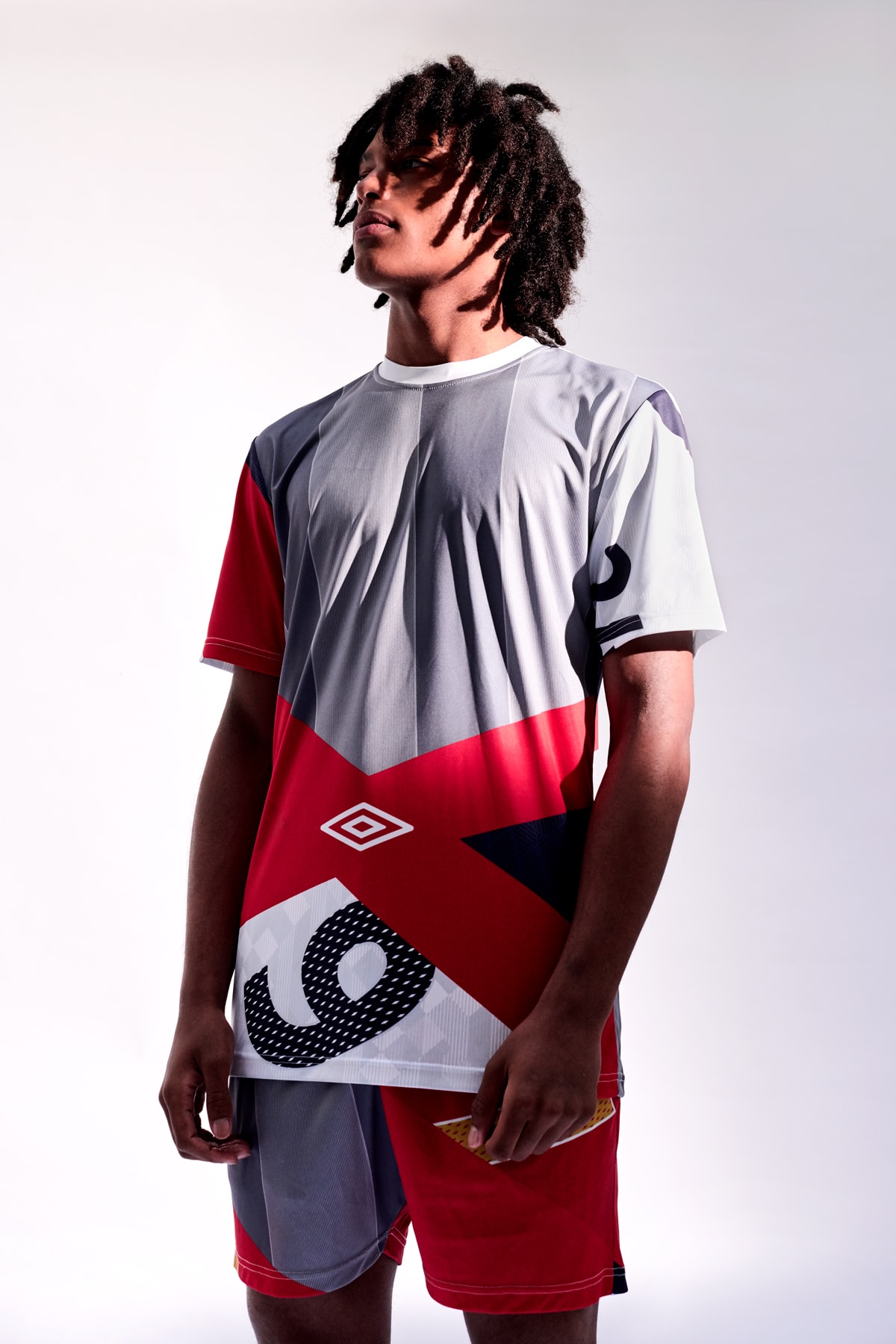 Umbro Christopher Raeburn Spring Summer 2018 Collection Lookbook Collaboration SS18 soccer football uniform jersey remade reduced recycled english deconstruct kit may 31