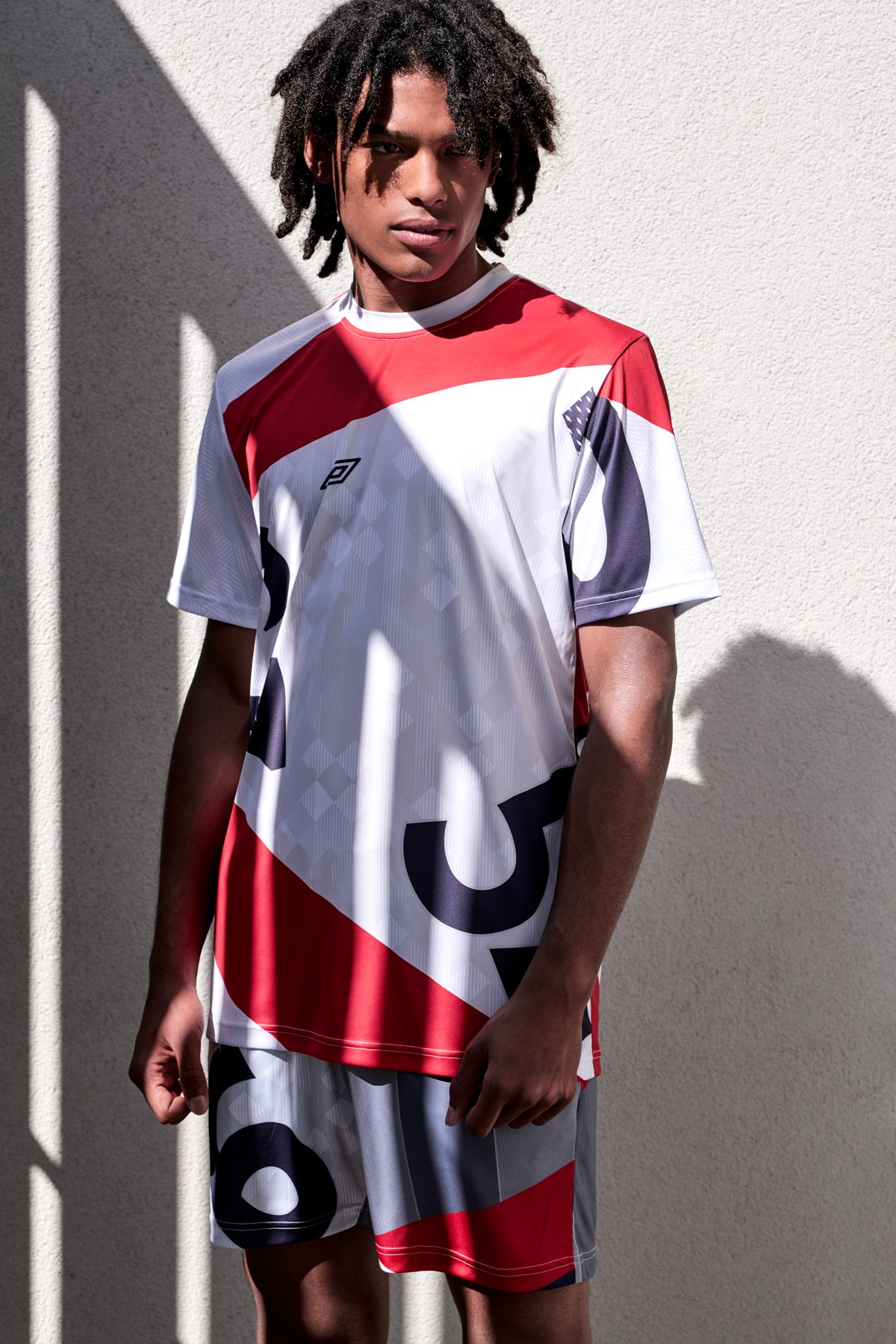 Umbro Christopher Raeburn Spring Summer 2018 Collection Lookbook Collaboration SS18 soccer football uniform jersey remade reduced recycled english deconstruct kit may 31