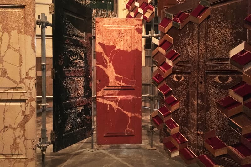 vhils urban fragments cent quare paris france relief portraits sculptures art artworks exhibitions