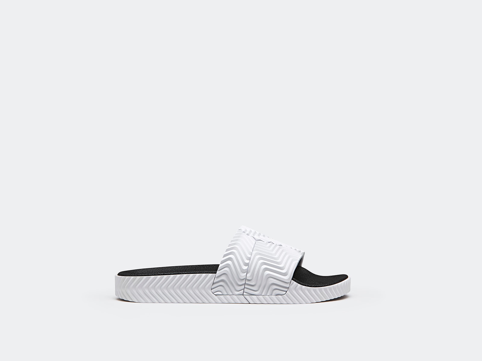 Supreme Spring/Summer 2018 Drop 18 Release Info spitfire vans lampin sk8-mid nas nasir kanye west merch cactus plant flea market adidas originals by alexander wang kinfolk fifa