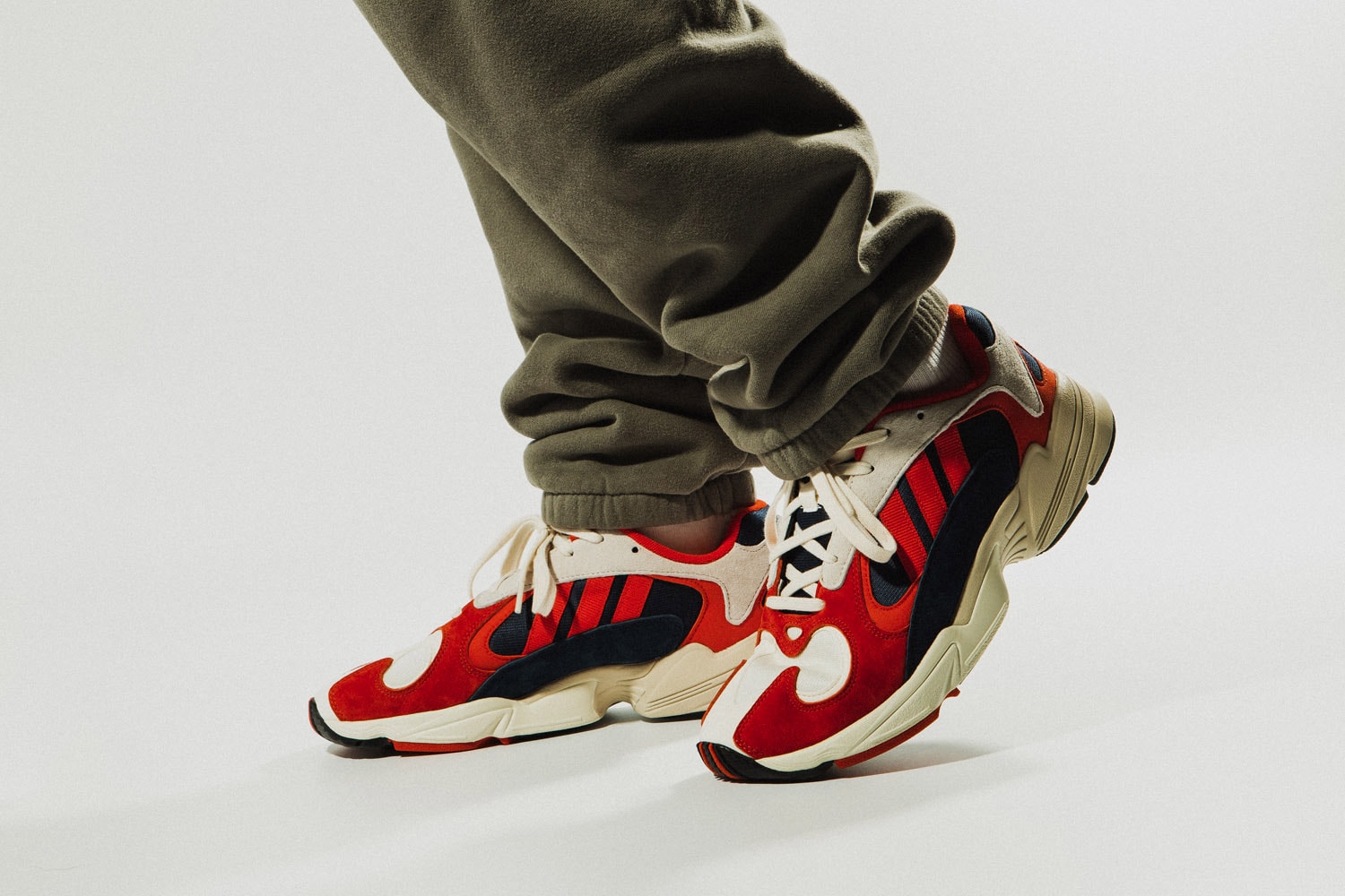 adidas Originals YUNG-1 Closer Look On-Foot Kicks Shoes Trainers Sneakers Orange White Navy Chunky Sneaker Dad Shoe