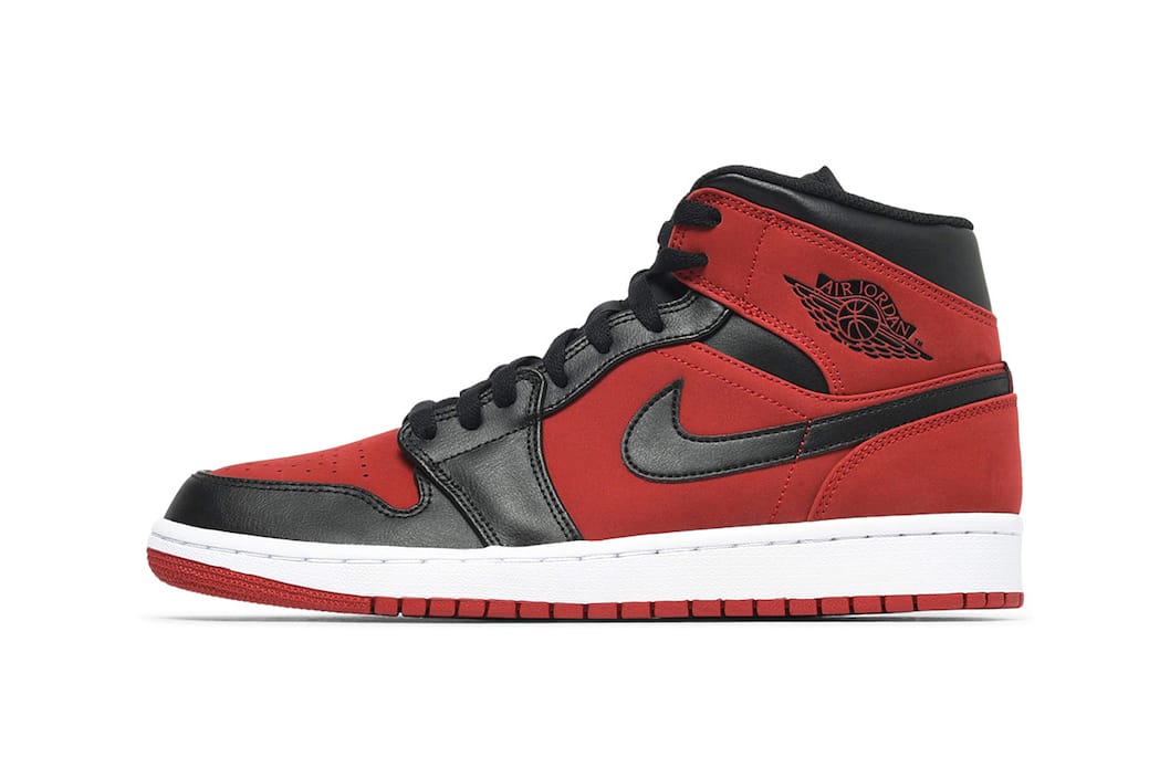 Air Jordan 1 Mid Gets Hit With A “Bred 