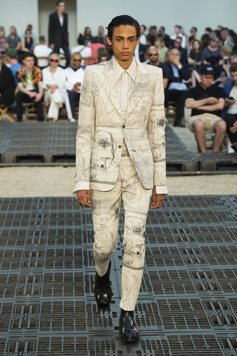 Alexander McQueen spring summer 2019 runway collection paris fashion week mens Sarah Burton