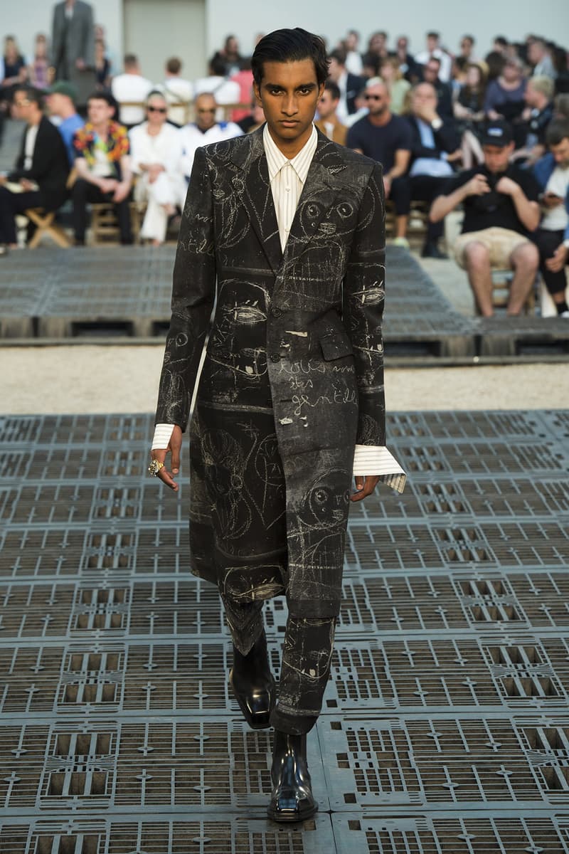 Alexander McQueen spring summer 2019 runway collection paris fashion week mens Sarah Burton