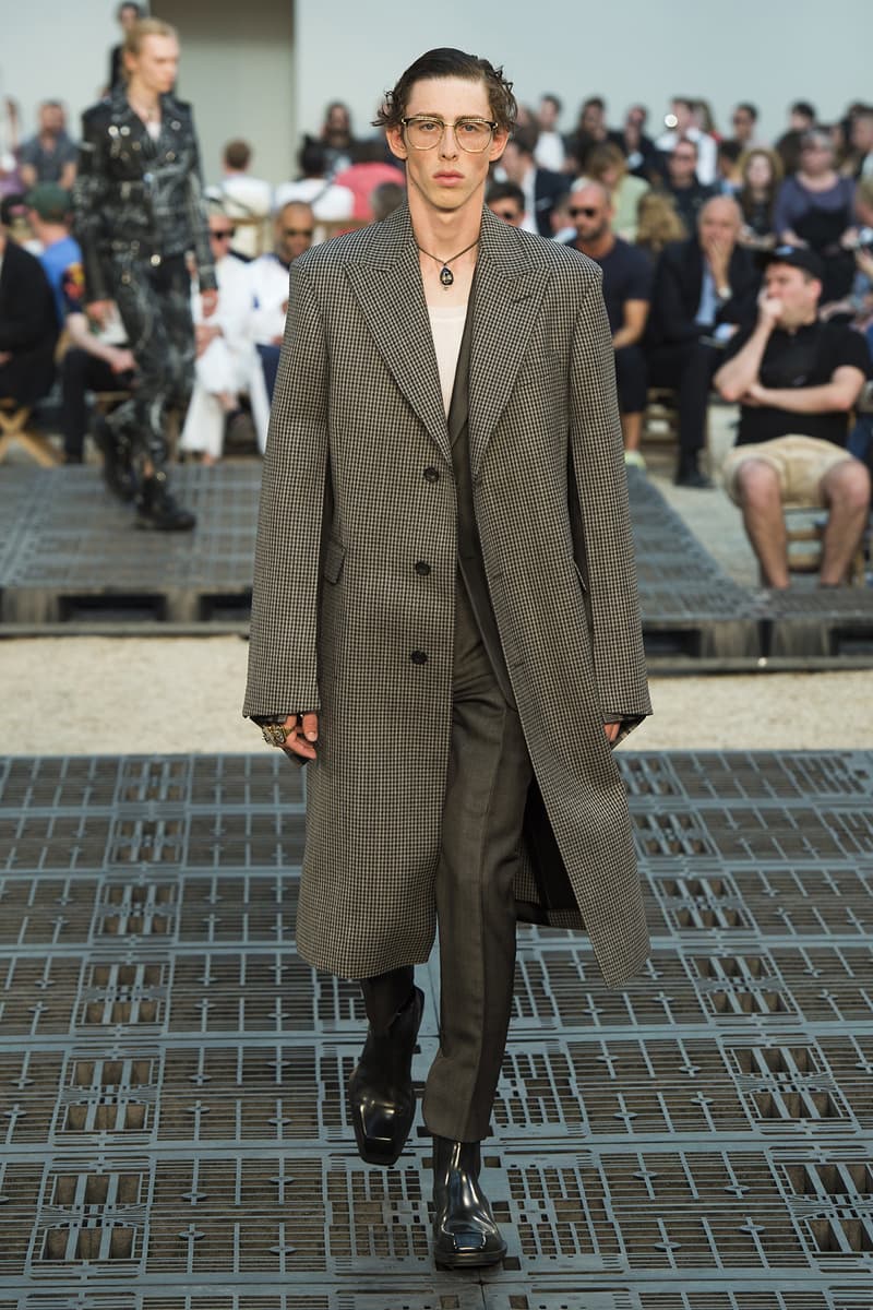 Alexander McQueen spring summer 2019 runway collection paris fashion week mens Sarah Burton