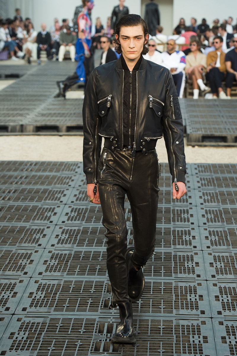 Alexander McQueen spring summer 2019 runway collection paris fashion week mens Sarah Burton
