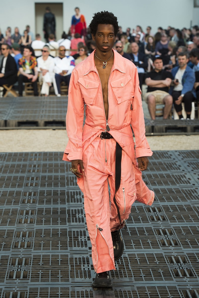 Alexander McQueen spring summer 2019 runway collection paris fashion week mens Sarah Burton