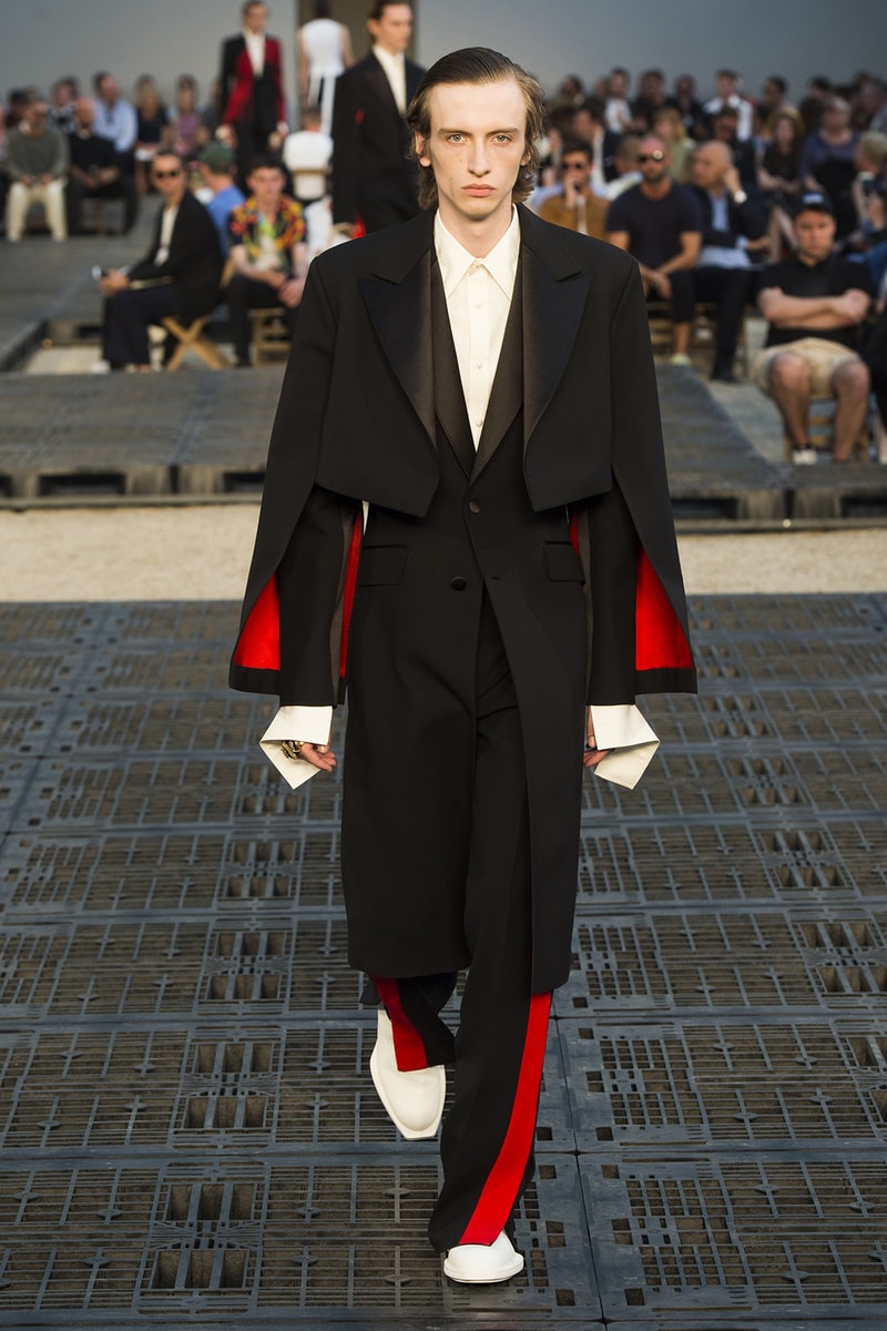 Alexander McQueen spring summer 2019 runway collection paris fashion week mens Sarah Burton