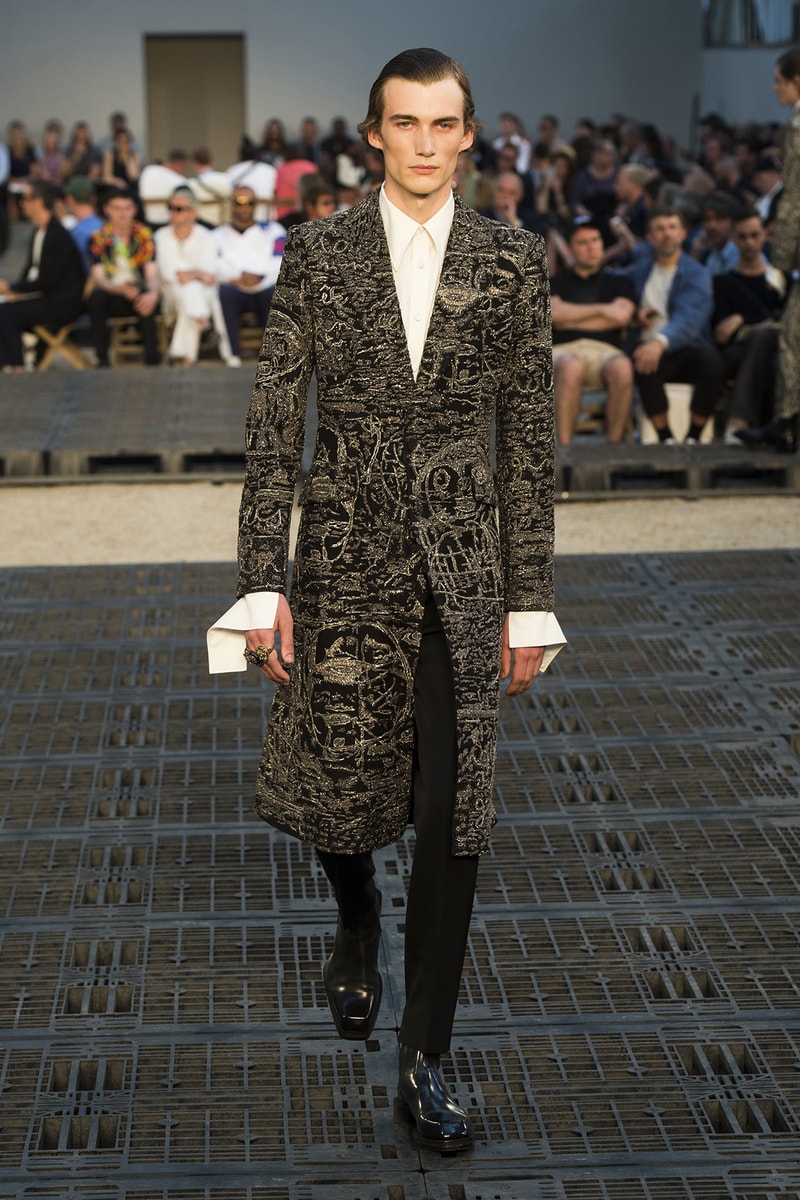 Alexander McQueen spring summer 2019 runway collection paris fashion week mens Sarah Burton