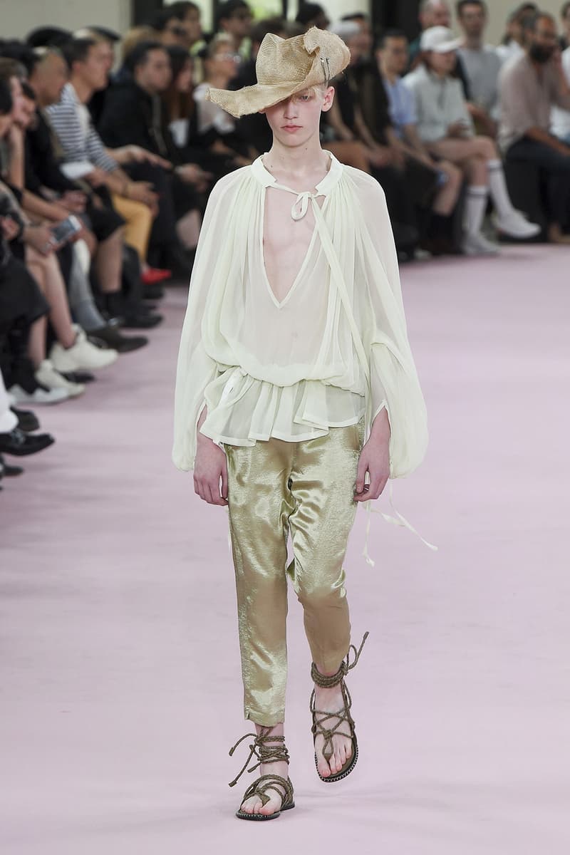 Ann Demeulemeester spring summer 2019 runway show paris fashion week men Sébastien Meunier