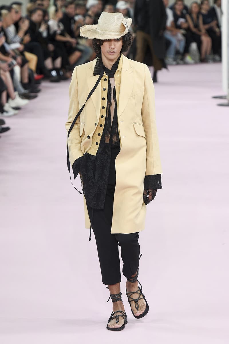 Ann Demeulemeester spring summer 2019 runway show paris fashion week men Sébastien Meunier