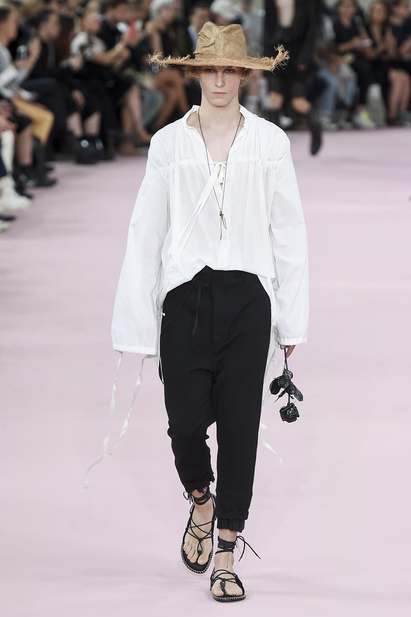 Ann Demeulemeester spring summer 2019 runway show paris fashion week men Sébastien Meunier