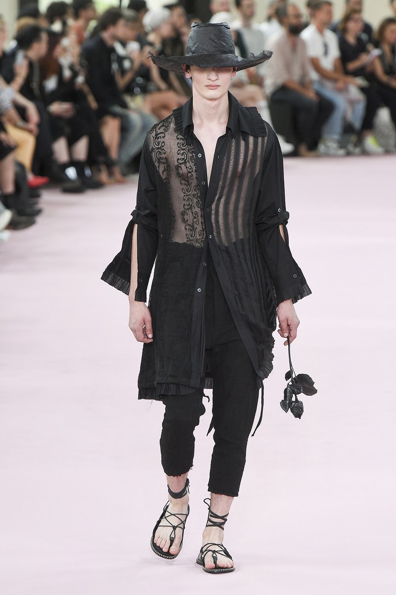 Ann Demeulemeester spring summer 2019 runway show paris fashion week men Sébastien Meunier