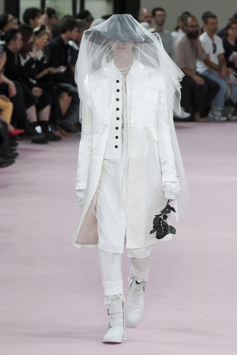 Ann Demeulemeester spring summer 2019 runway show paris fashion week men Sébastien Meunier