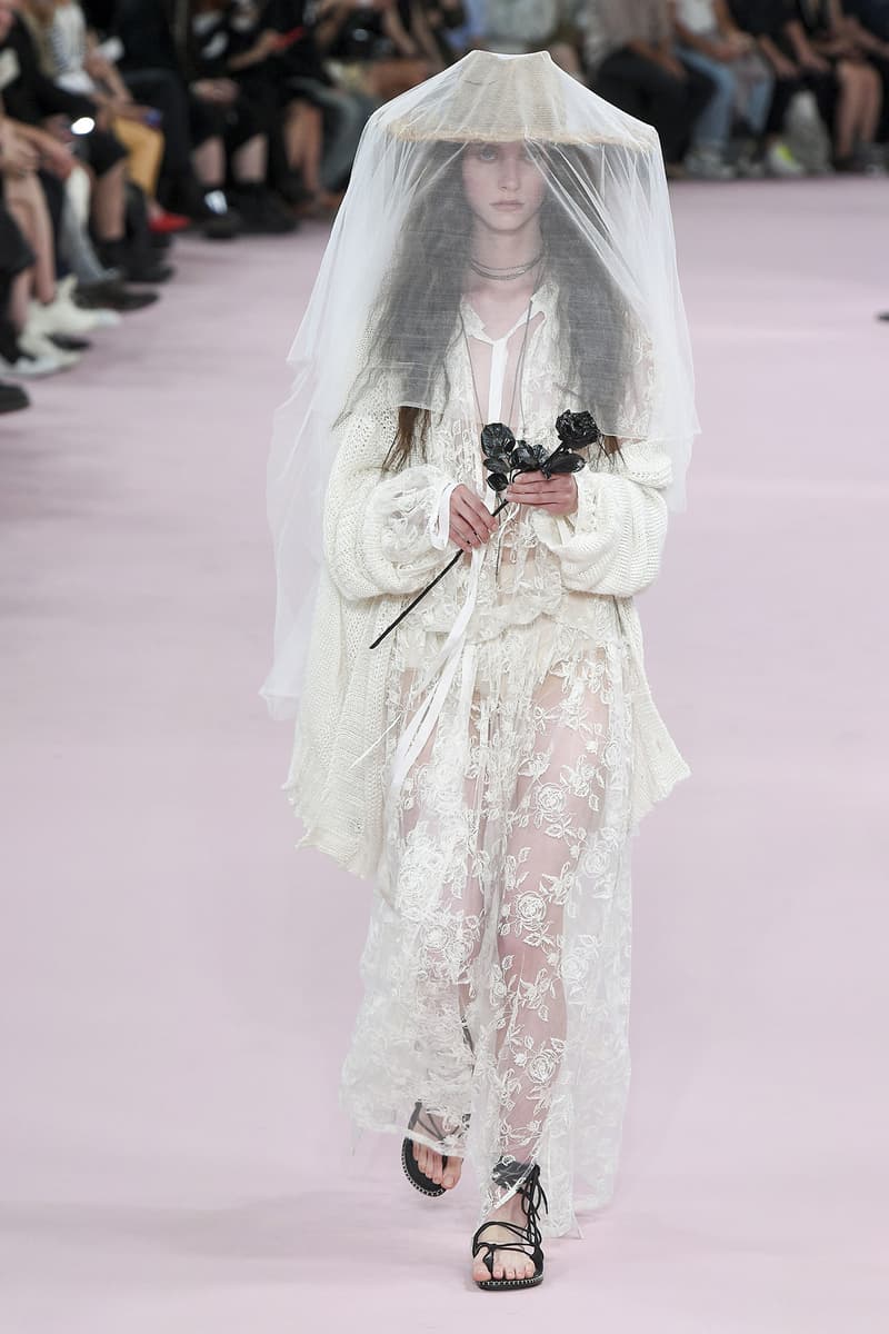 Ann Demeulemeester spring summer 2019 runway show paris fashion week men Sébastien Meunier