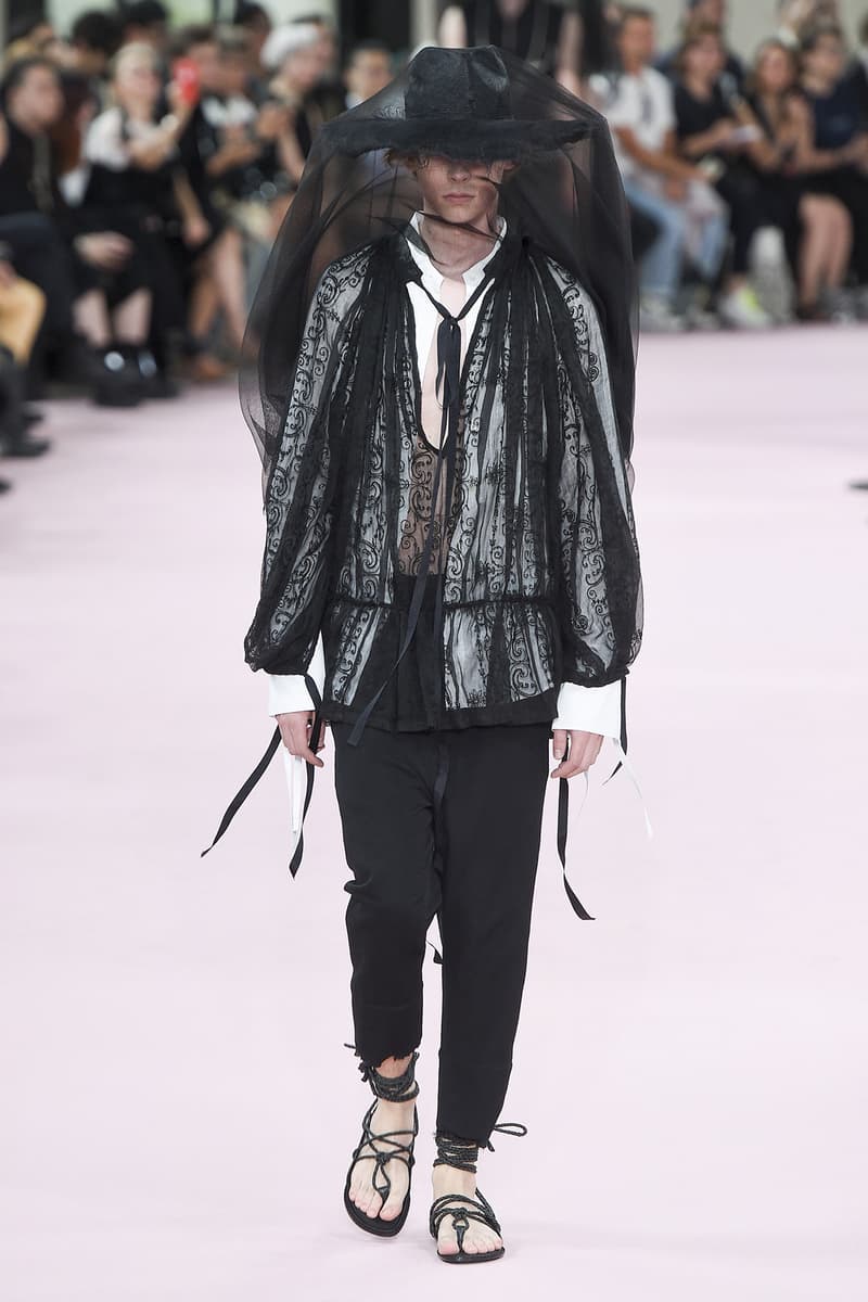 Ann Demeulemeester spring summer 2019 runway show paris fashion week men Sébastien Meunier