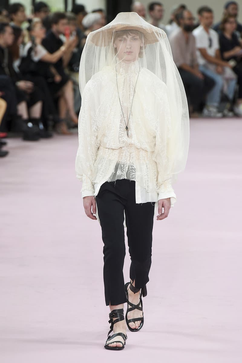 Ann Demeulemeester spring summer 2019 runway show paris fashion week men Sébastien Meunier