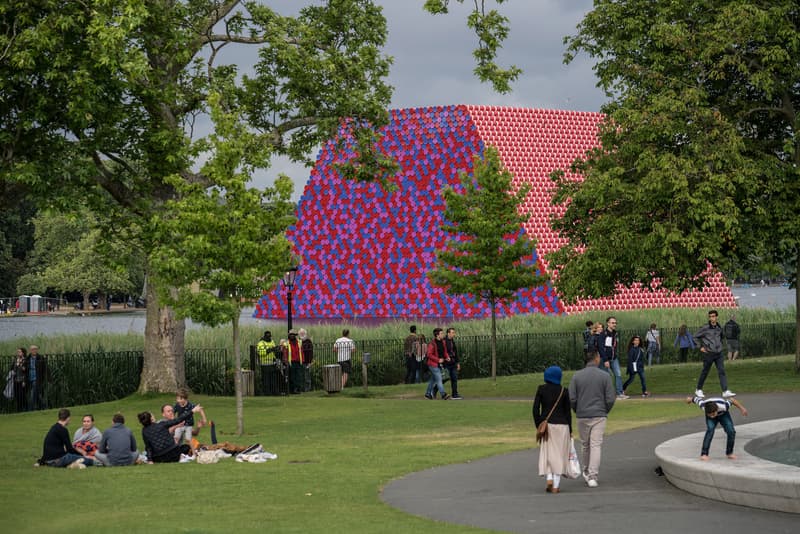Christo Jeanne-Claude London Mastaba Hyde Park's Serpentine Lake Installation