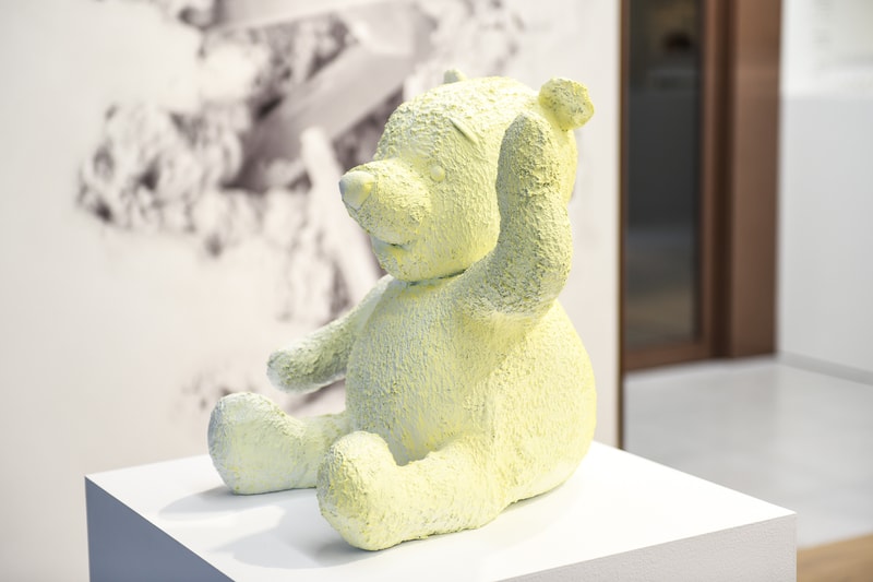 daniel arsham galerie perrotin nanzuka gallery tokyo japan exhibitions art artworks sculptures paintings fictional archaeologies future relics