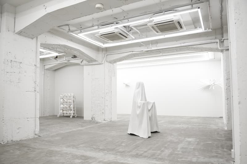 daniel arsham galerie perrotin nanzuka gallery tokyo japan exhibitions art artworks sculptures paintings fictional archaeologies future relics