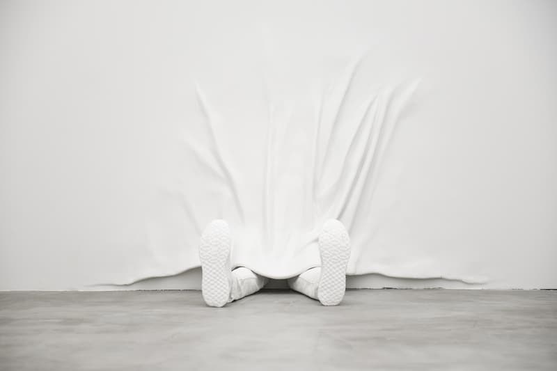 daniel arsham galerie perrotin nanzuka gallery tokyo japan exhibitions art artworks sculptures paintings fictional archaeologies future relics