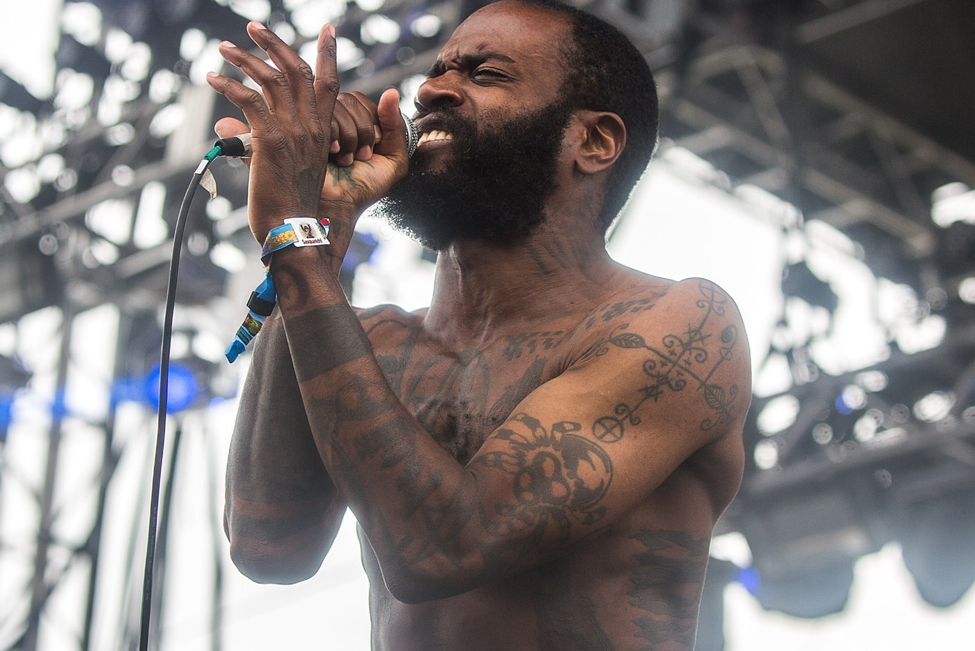 death-grips-the-caged-pillows