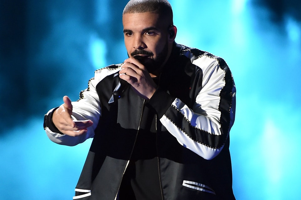 Drake Signs: Debuted New Song At The Louis Vuitton Fashion Show