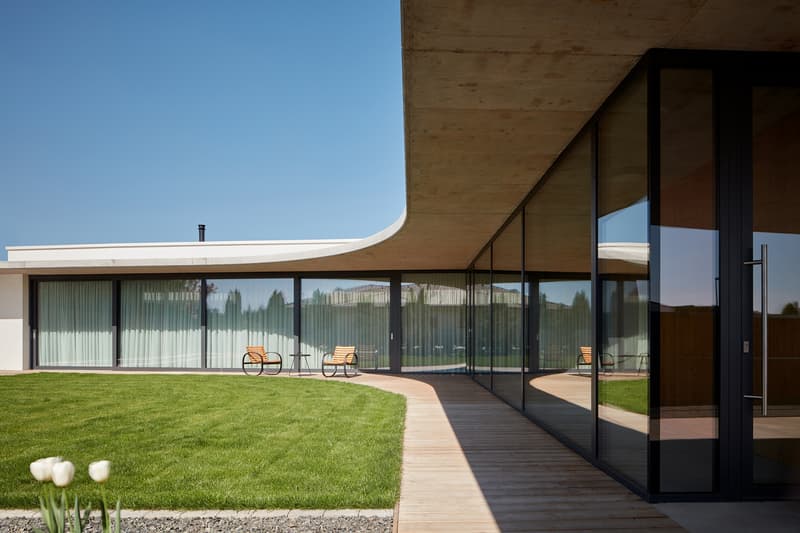 Family House Jarovce Compass Architekti Jarovce Slovakia Modern Interior Exterior Swimming Pool Houses Wooden