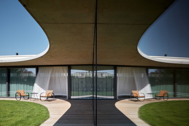 Family House Jarovce Compass Architekti Jarovce Slovakia Modern Interior Exterior Swimming Pool Houses Wooden