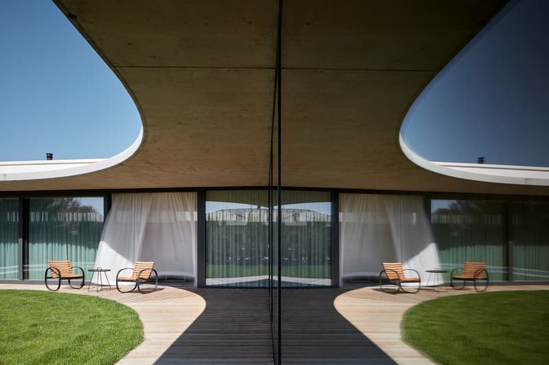 Family House Jarovce Compass Architekti Jarovce Slovakia Modern Interior Exterior Swimming Pool Houses Wooden