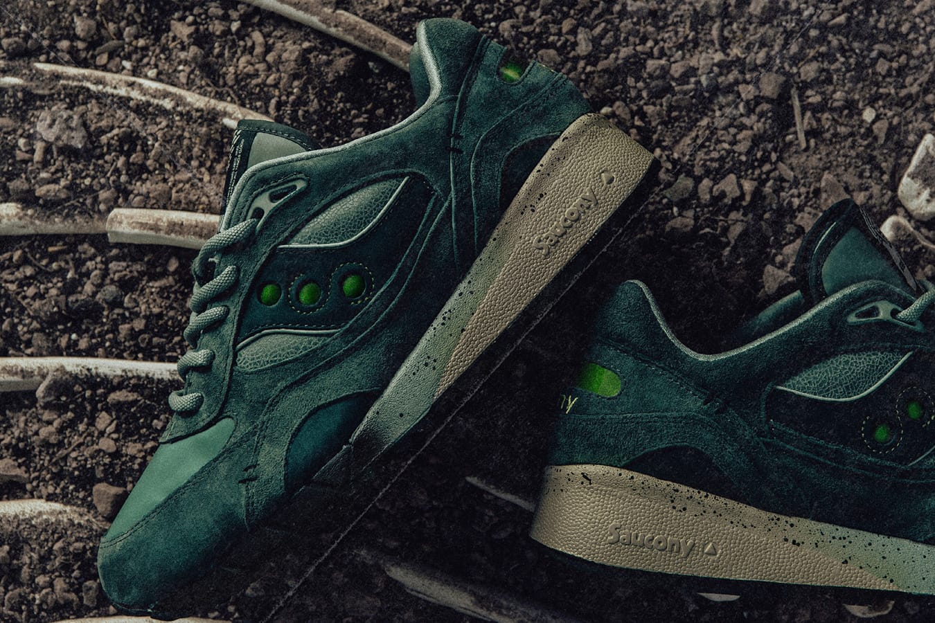 feature x saucony shadow 6000