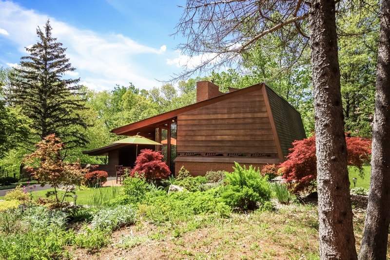 Frank Lloyd Wright Whiteford Haddock House ann arbor michigan sale first time ever june 2018