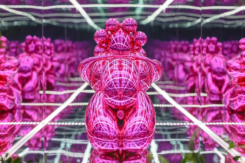 gagosian gallery jeff koons balloon magenta sculptures artworks legal battle cases lawsuit