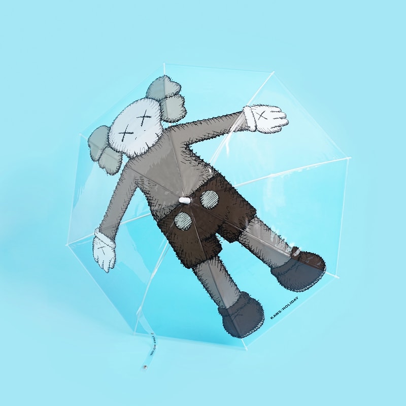 KAWS HOLIDAY Seokchon Lake Seoul korea 2018 allrightsreserved floating toy