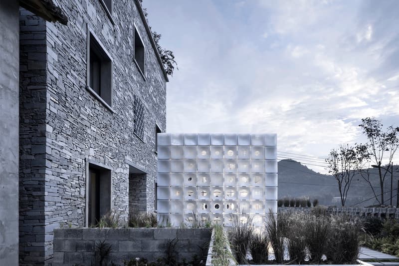 LEI House AZL Architects Tangle China Houses House Home Modern Interior Exterior