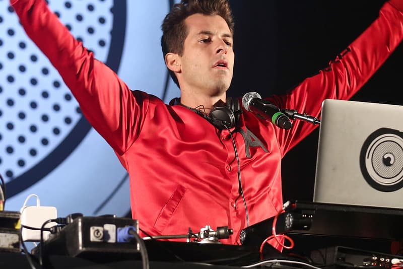 mark-ronson-featuring-mndr-q-tip-bang-bang-teaser