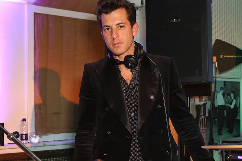 mark-ronson-featuring-q-tip-mndr-bang-bang-bang