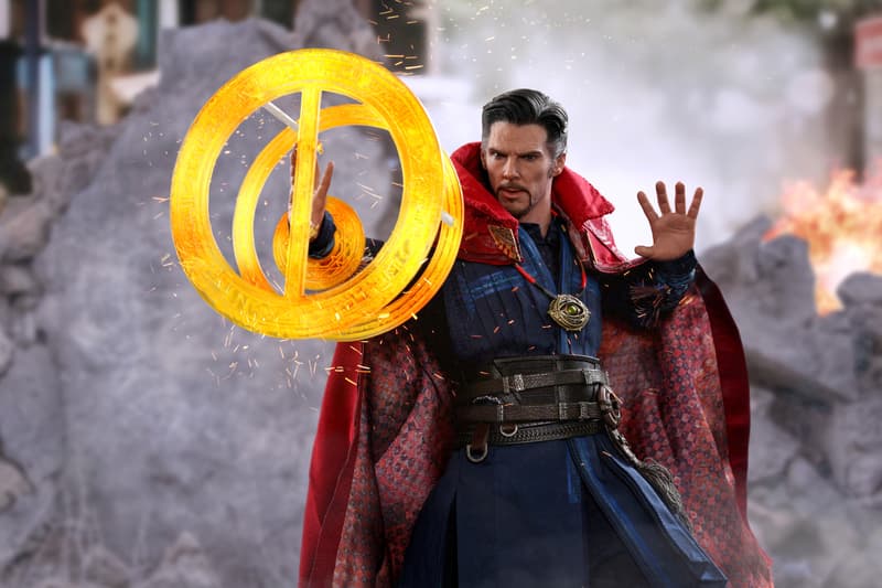 Hot Toys Avengers: Infinity War Doctor Strange Figure Marvel Studios 1/6th Action