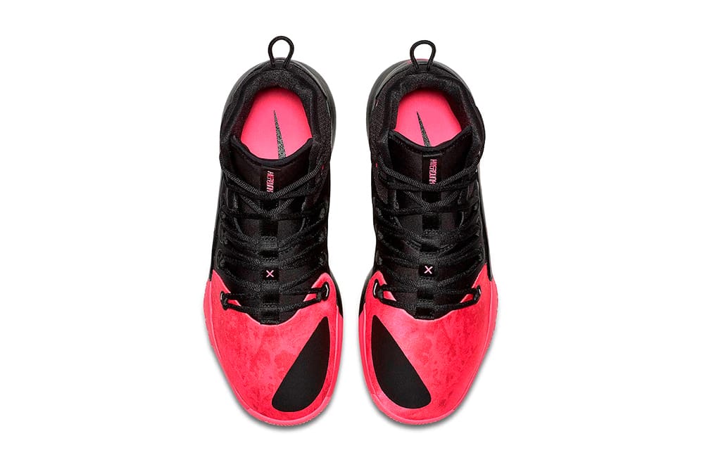 Nike Hyperdunk Zwart