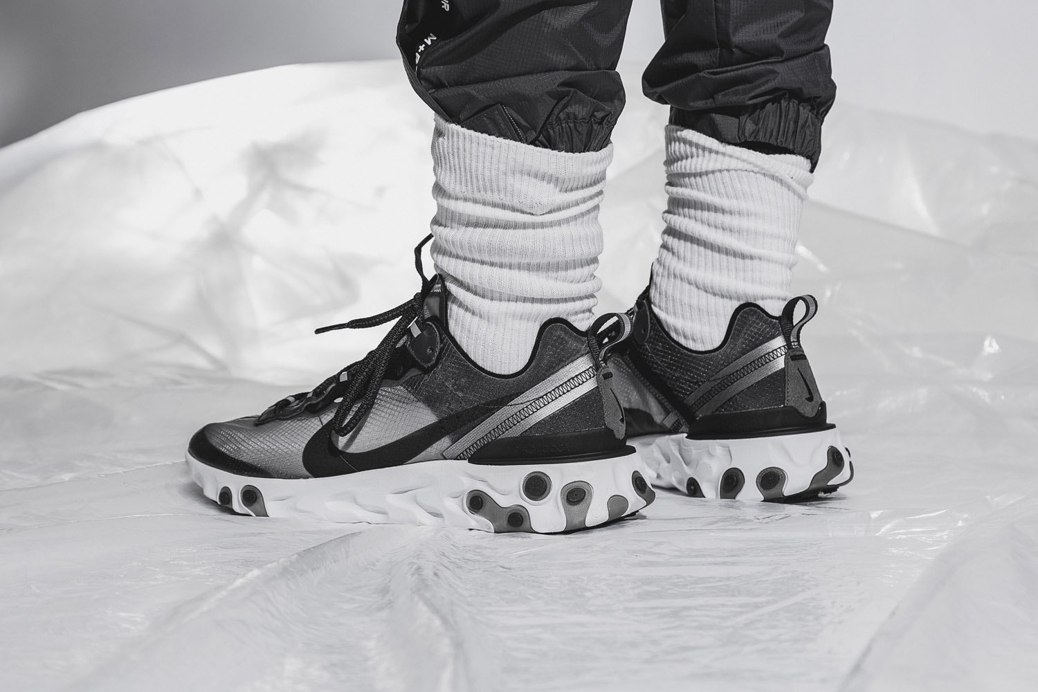 Nike React Element 87 On Foot Look Sail Light Bone Anthracite Black Release Info General
