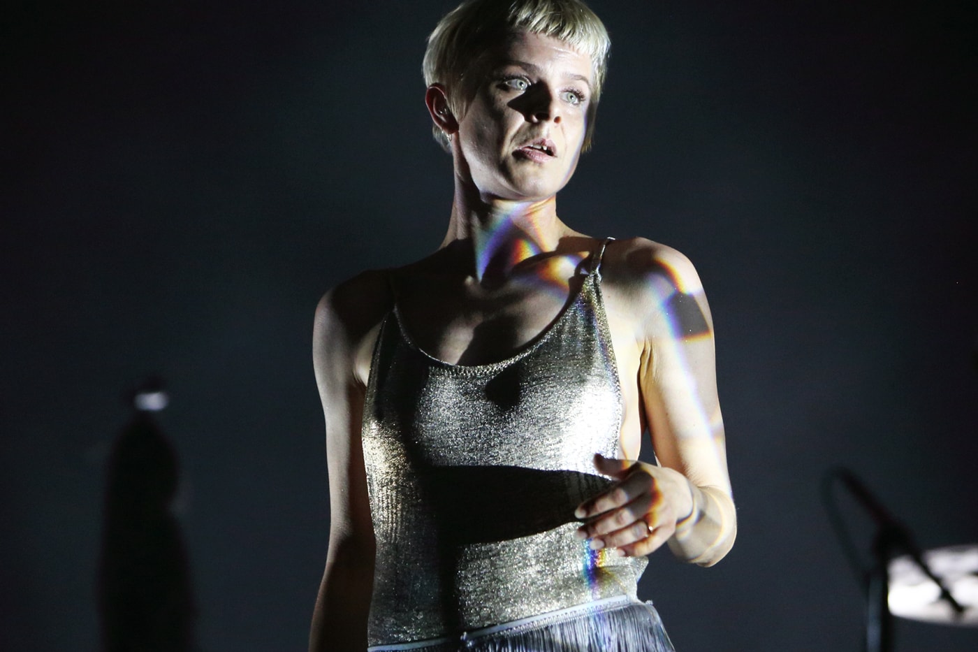 Robyn - Try Sleeping With A Broken Heart (Alicia Keys Cover)