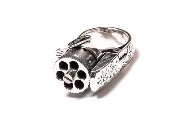 TAKAHIROMIYASHITA TheSoloist. "Femme Fatale" Ring Draws From a Western Inspiration