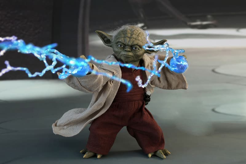 Hot Toys Unveils New Yoda Figurine star wars clone wars