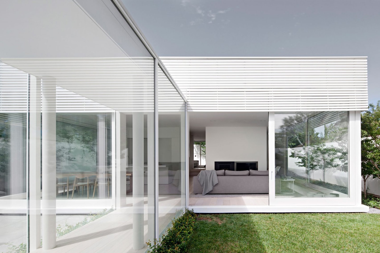 All White House by Studio Four Architecture in Melbourne Australia Homes Houses Sleek Simplistic Modern Interior Exterior Swimming Pool