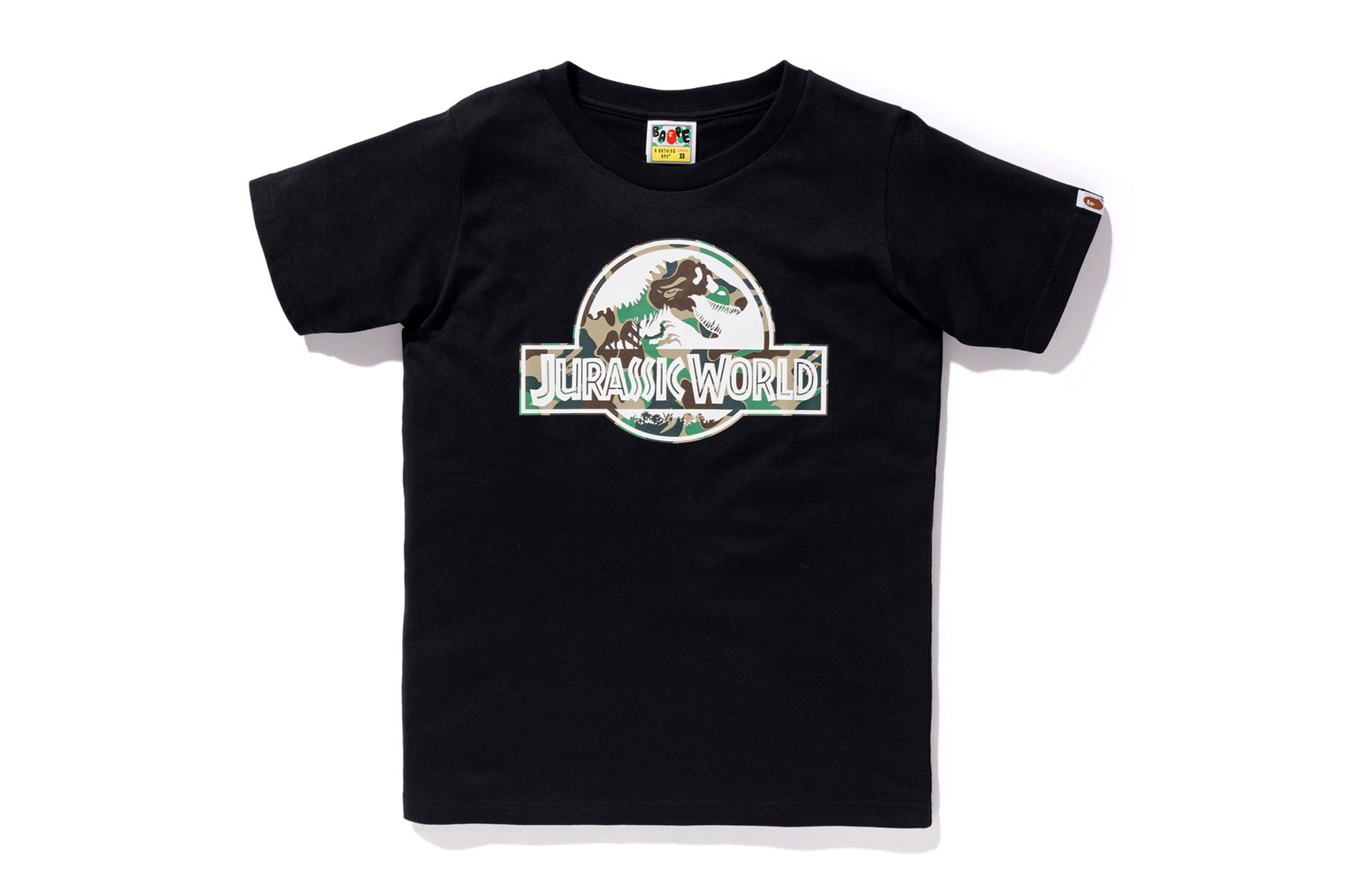 bape jurassic world fallen kingdom collaboration 2018 logo branding tee shirt short sleeve dinosaur black front